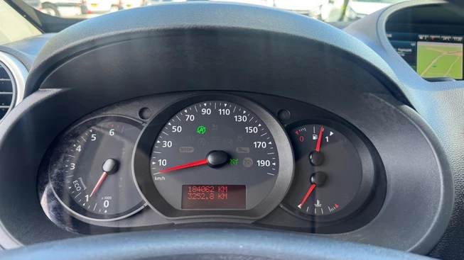 Renault Kangoo - Afbeelding 25 van 29