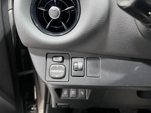 Toyota Yaris - Afbeelding 17 van 30