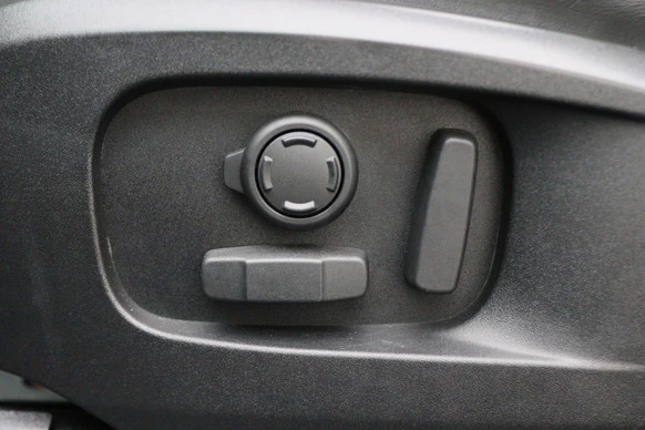 Land Rover Defender - Afbeelding 11 van 30