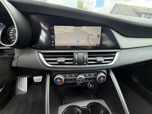 Alfa Romeo Giulia - Afbeelding 21 van 30
