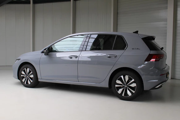 Volkswagen Golf - Afbeelding 2 van 28