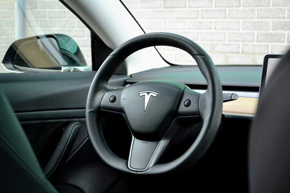 Tesla Model 3 - Afbeelding 12 van 29