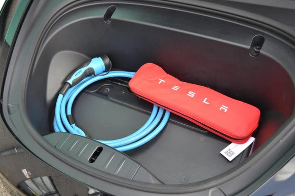 Tesla Model 3 - Afbeelding 28 van 29