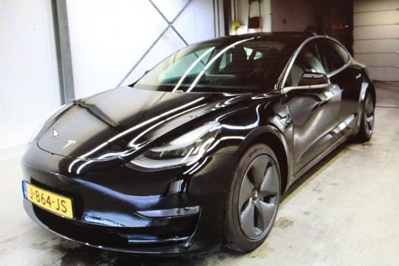 Tesla Model 3 - Afbeelding 1 van 10
