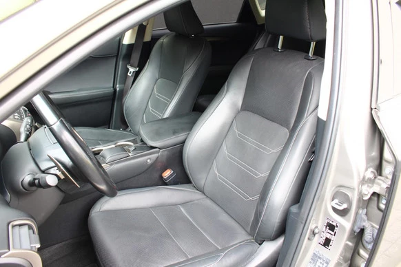 Lexus NX - Afbeelding 12 van 30