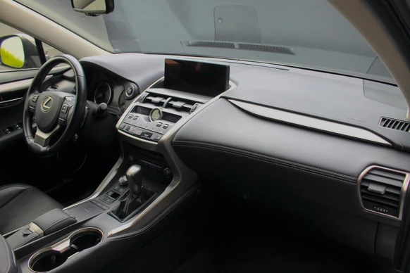 Lexus NX - Afbeelding 14 van 30