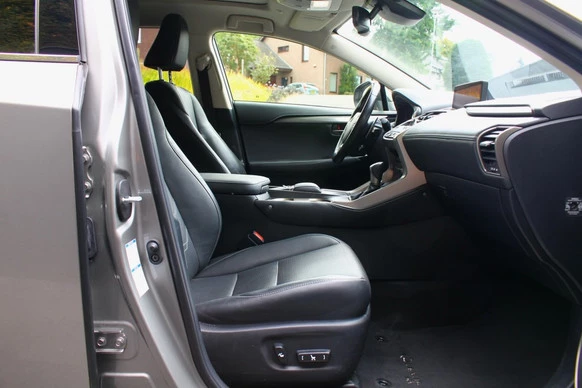 Lexus NX - Afbeelding 16 van 30