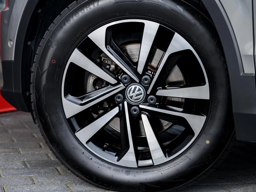 Volkswagen Tiguan - Afbeelding 18 van 30