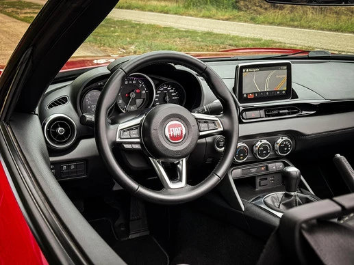 Fiat 124 Spider - Afbeelding 8 van 30