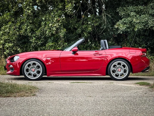 Fiat 124 Spider - Afbeelding 13 van 30