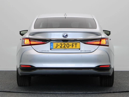 Lexus ES - Afbeelding 7 van 30
