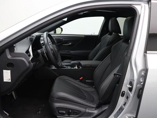 Lexus ES - Afbeelding 19 van 30