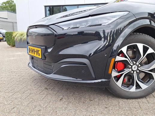 Ford Mustang Mach-E - Afbeelding 2 van 26
