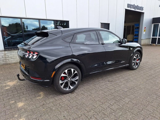 Ford Mustang Mach-E - Afbeelding 22 van 26
