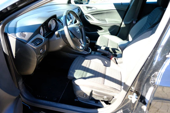 Opel Astra - Afbeelding 2 van 30