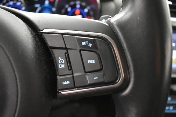 Jaguar F-PACE - Afbeelding 8 van 30