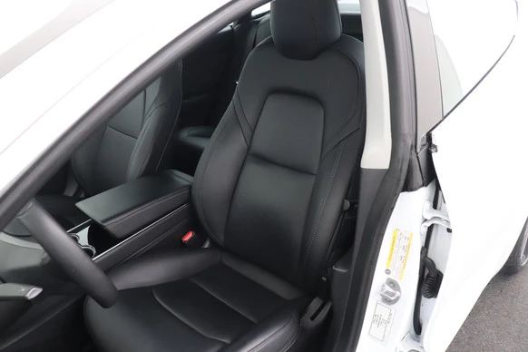 Tesla Model 3 - Afbeelding 9 van 22