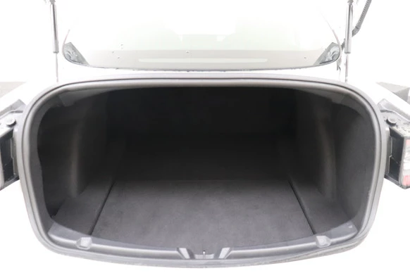 Tesla Model 3 - Afbeelding 12 van 22