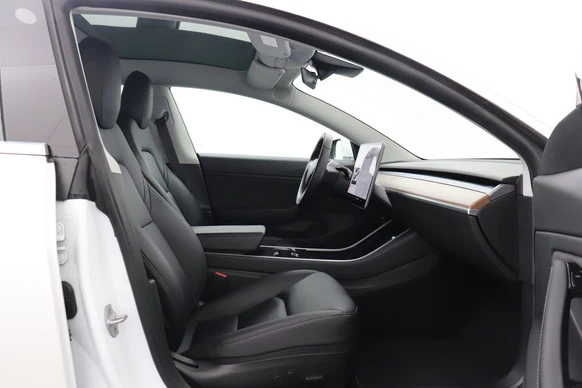 Tesla Model 3 - Afbeelding 13 van 22