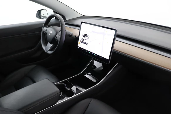 Tesla Model 3 - Afbeelding 14 van 22