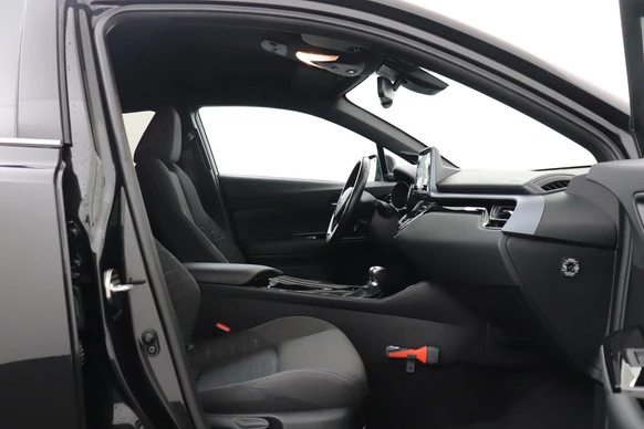 Toyota C-HR - Afbeelding 15 van 30
