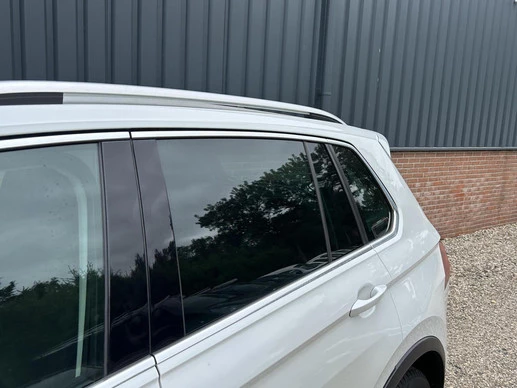 Volkswagen Tiguan - Afbeelding 22 van 25
