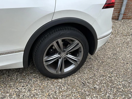 Volkswagen Tiguan - Afbeelding 23 van 25