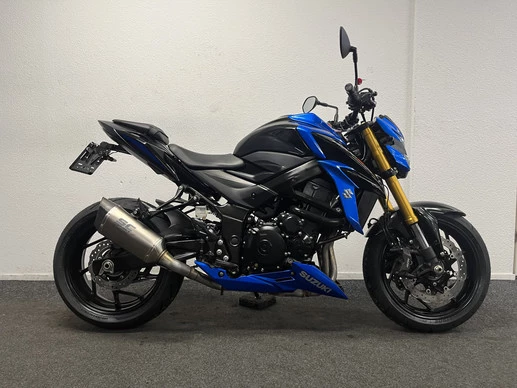 Suzuki GSX - Afbeelding 1 van 22