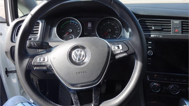 Volkswagen e-Golf - Afbeelding 8 van 14