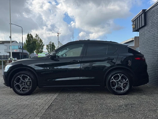 Alfa Romeo Stelvio - Afbeelding 2 van 30