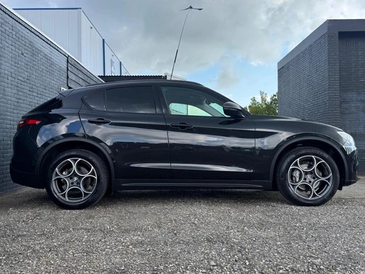 Alfa Romeo Stelvio - Afbeelding 3 van 30