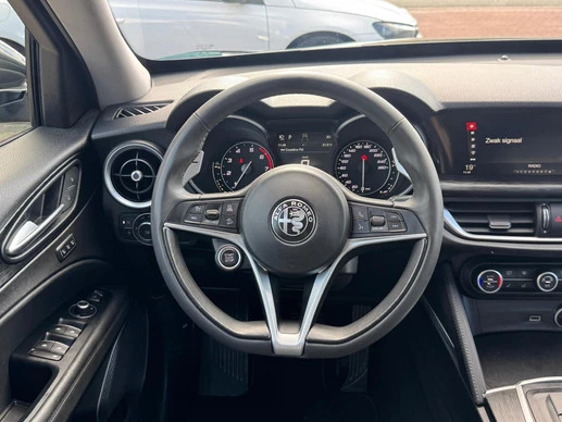 Alfa Romeo Stelvio - Afbeelding 9 van 30