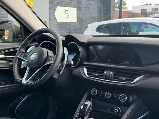 Alfa Romeo Stelvio - Afbeelding 16 van 30