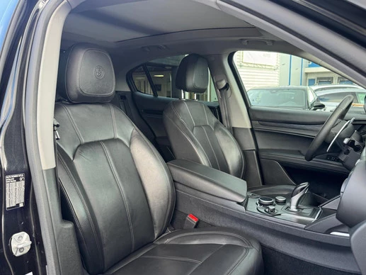 Alfa Romeo Stelvio - Afbeelding 18 van 30