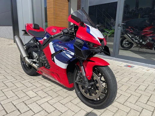Honda CBR 1000 RR - Afbeelding 2 van 24