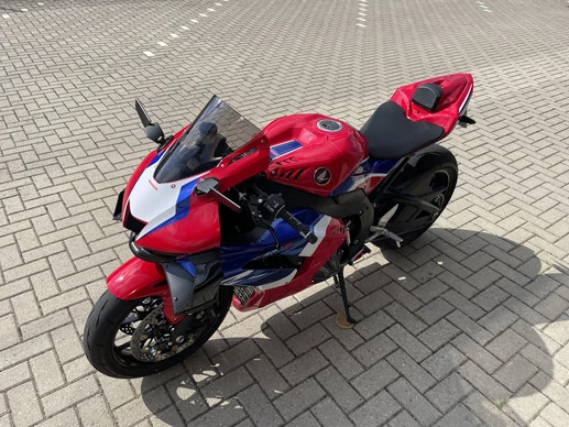 Honda CBR 1000 RR - Afbeelding 18 van 24