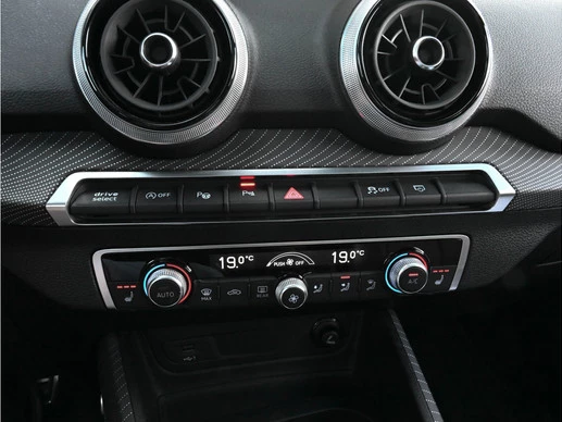 Audi SQ2 - Afbeelding 25 van 30
