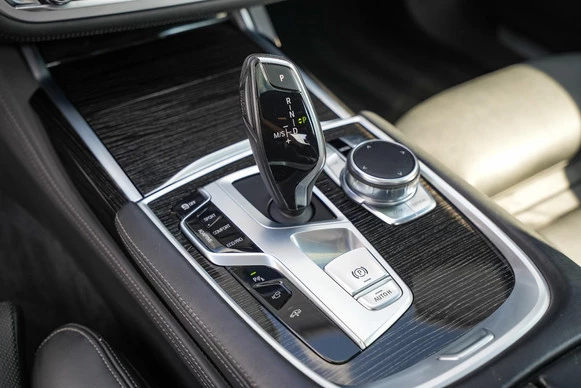 BMW 7 Serie - Afbeelding 15 van 30