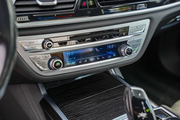 BMW 7 Serie - Afbeelding 16 van 30