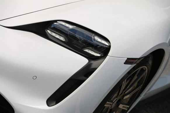 Porsche Taycan - Afbeelding 3 van 26