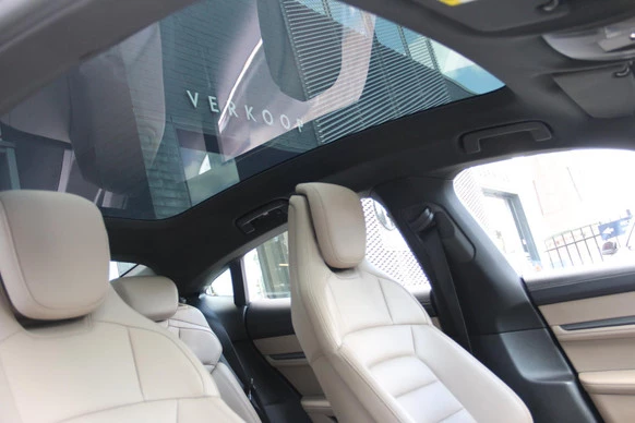 Porsche Taycan - Afbeelding 12 van 26