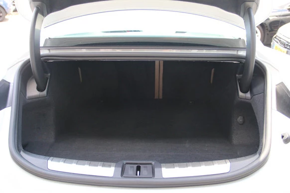Porsche Taycan - Afbeelding 26 van 26