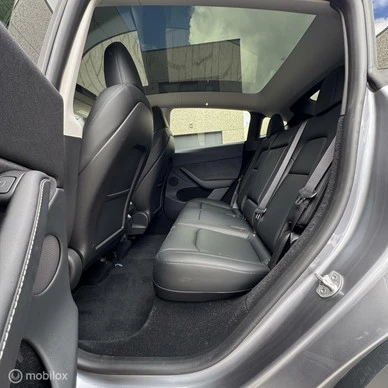Tesla Model Y - Afbeelding 10 van 23