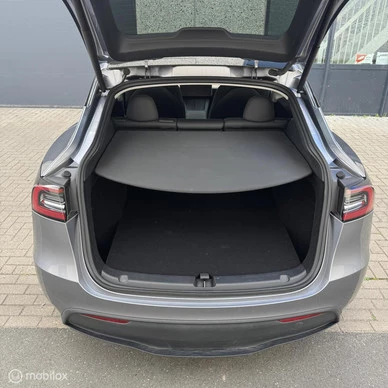 Tesla Model Y - Afbeelding 18 van 23