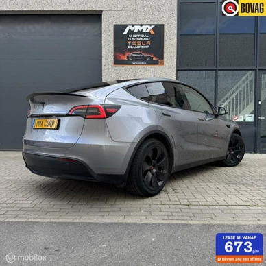 Tesla Model Y - Afbeelding 1 van 23