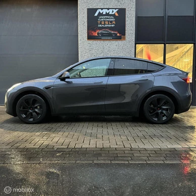 Tesla Model Y - Afbeelding 6 van 23