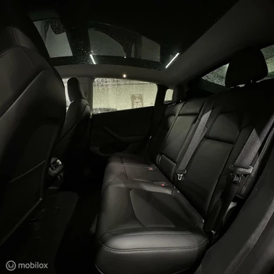 Tesla Model Y - Afbeelding 10 van 23