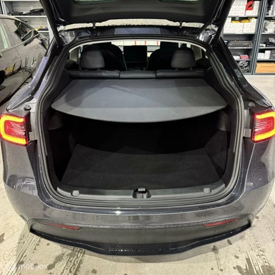 Tesla Model Y - Afbeelding 19 van 23