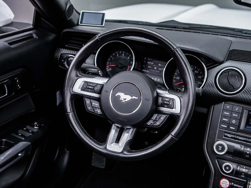 Ford Mustang - Afbeelding 23 van 30