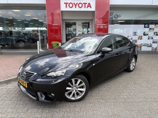 Lexus IS - Afbeelding 1 van 30